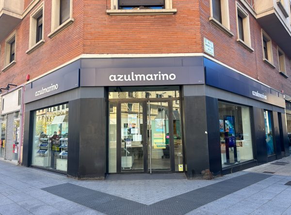 Local comercial en alquiler situado en la Calle Olite nº 34, Pamplona